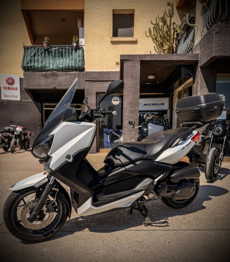 YAMAHA XMAX 125 2
