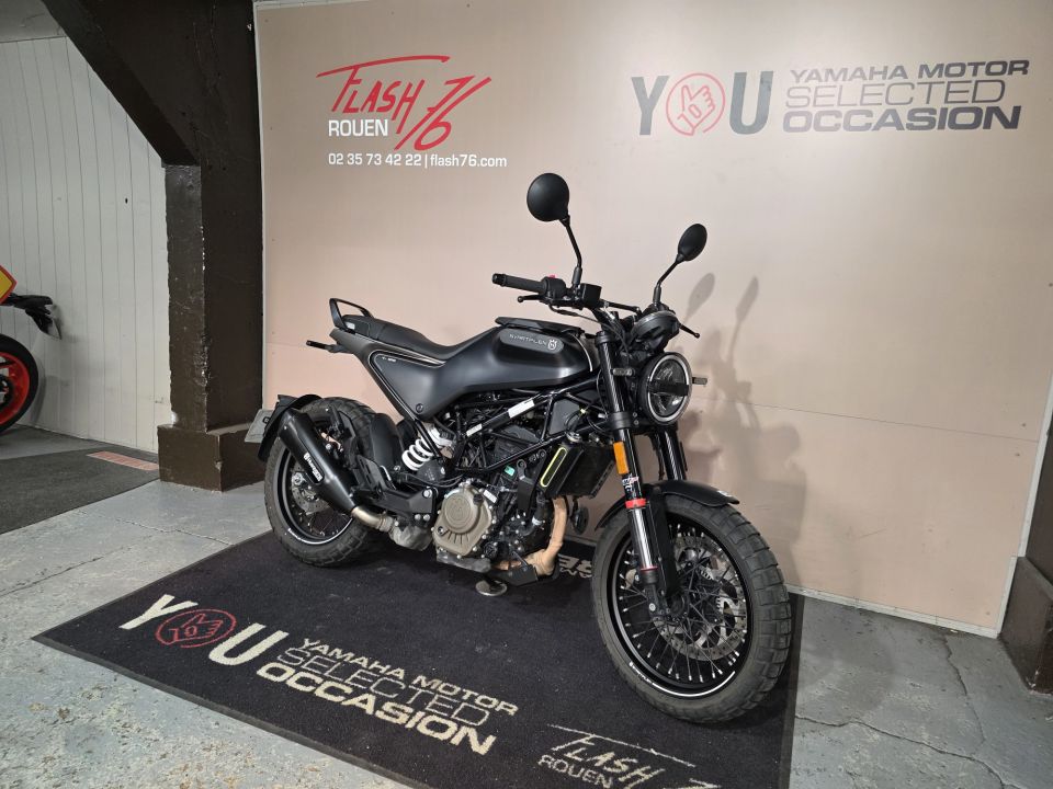 HUSQVARNA SVARTPILEN 125 ABS 2