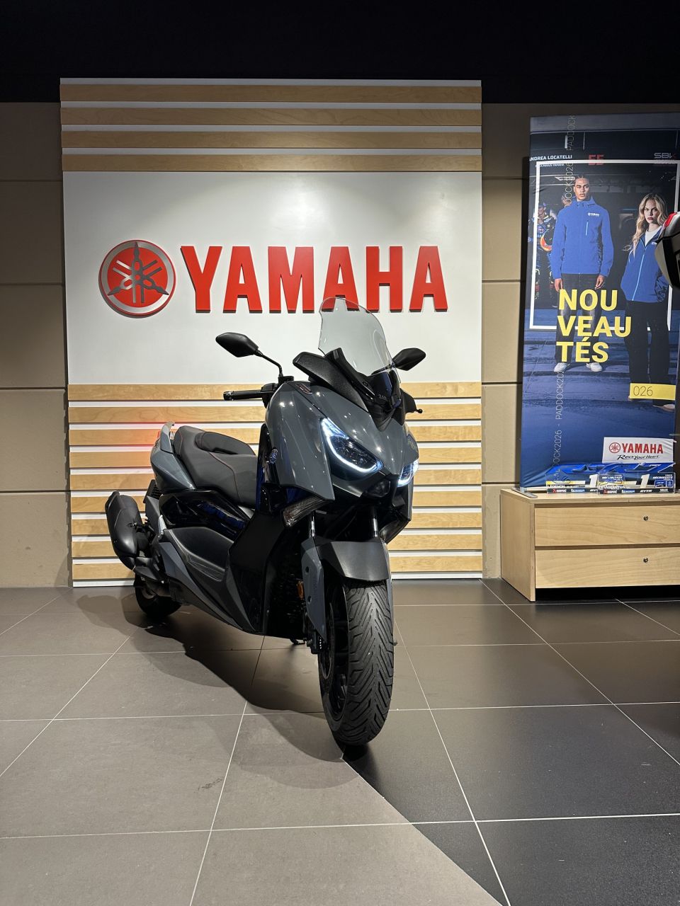 YAMAHA XMAX 125 TECH MAX 0