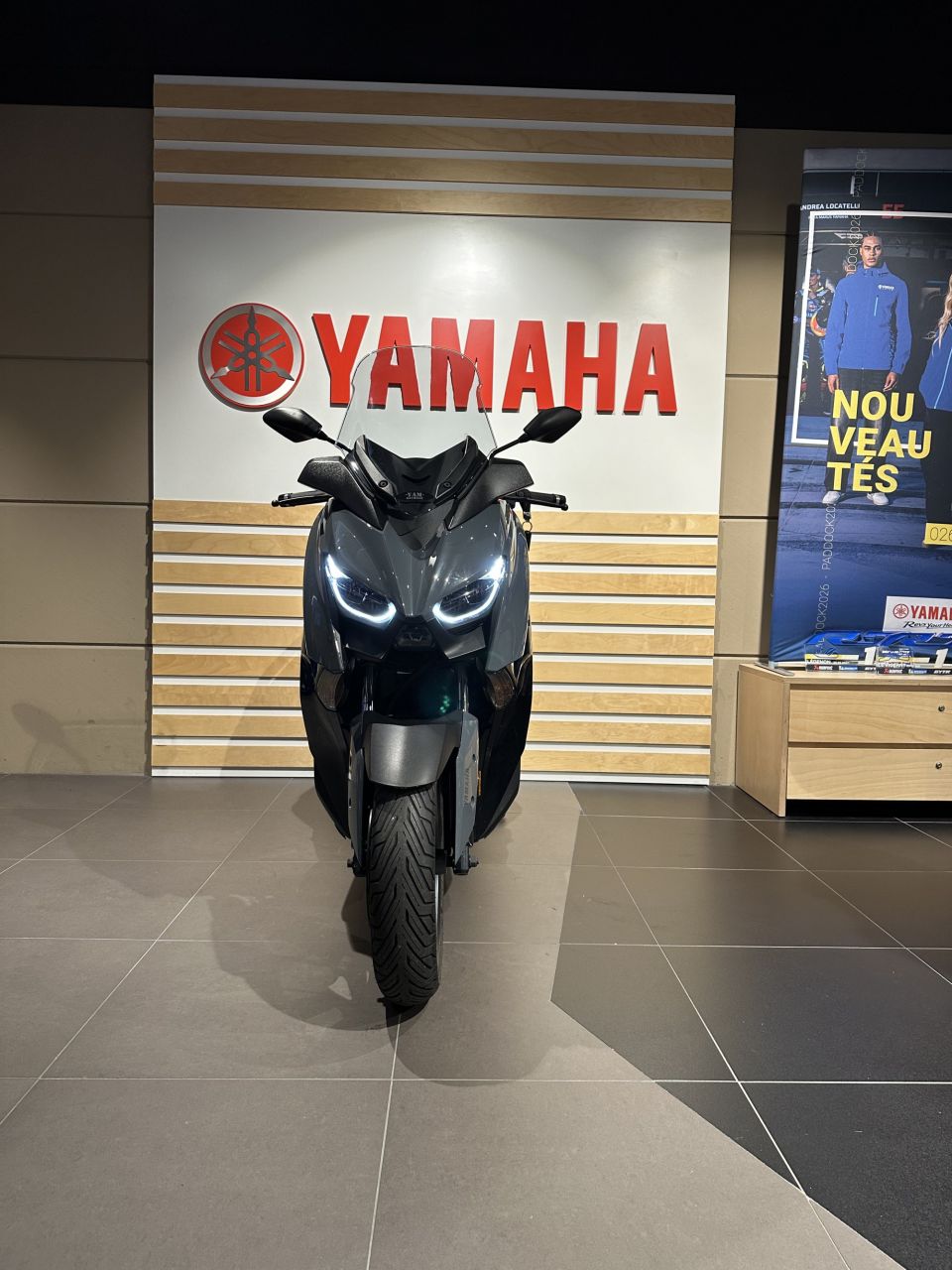 YAMAHA XMAX 125 TECH MAX 2