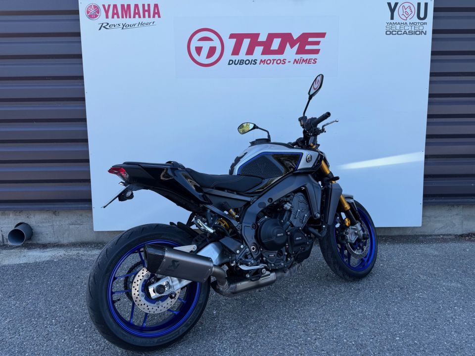 YAMAHA MT-09 SP 6