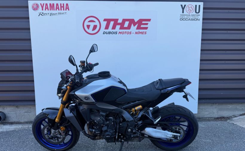 YAMAHA MT-09 SP 4