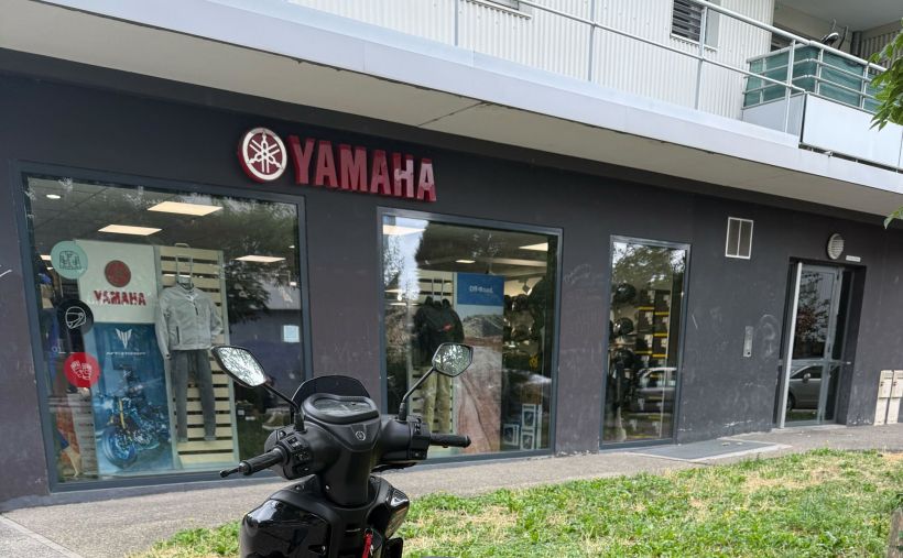 YAMAHA RayZR 125 3