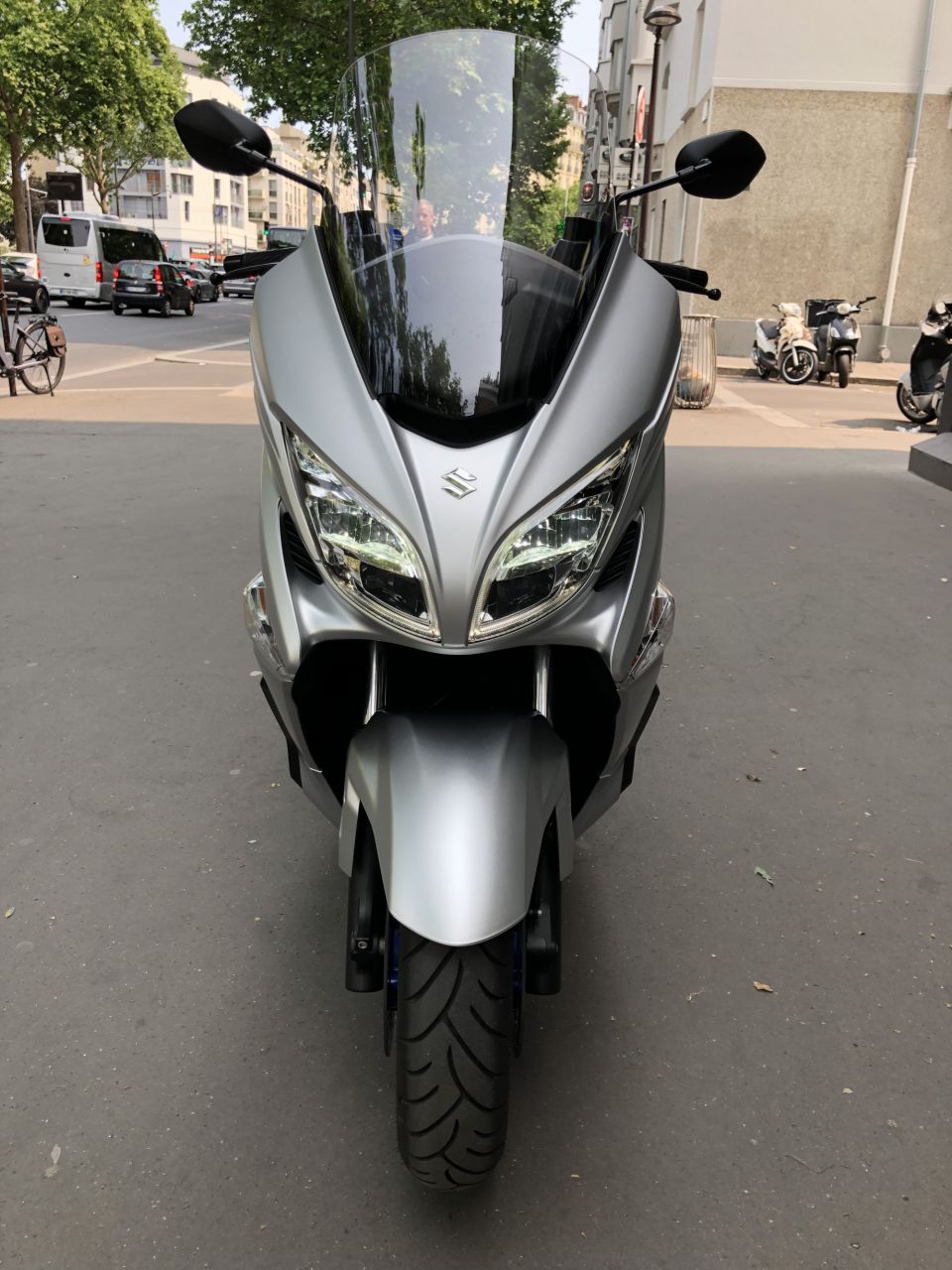 SUZUKI BURGMAN 400 35