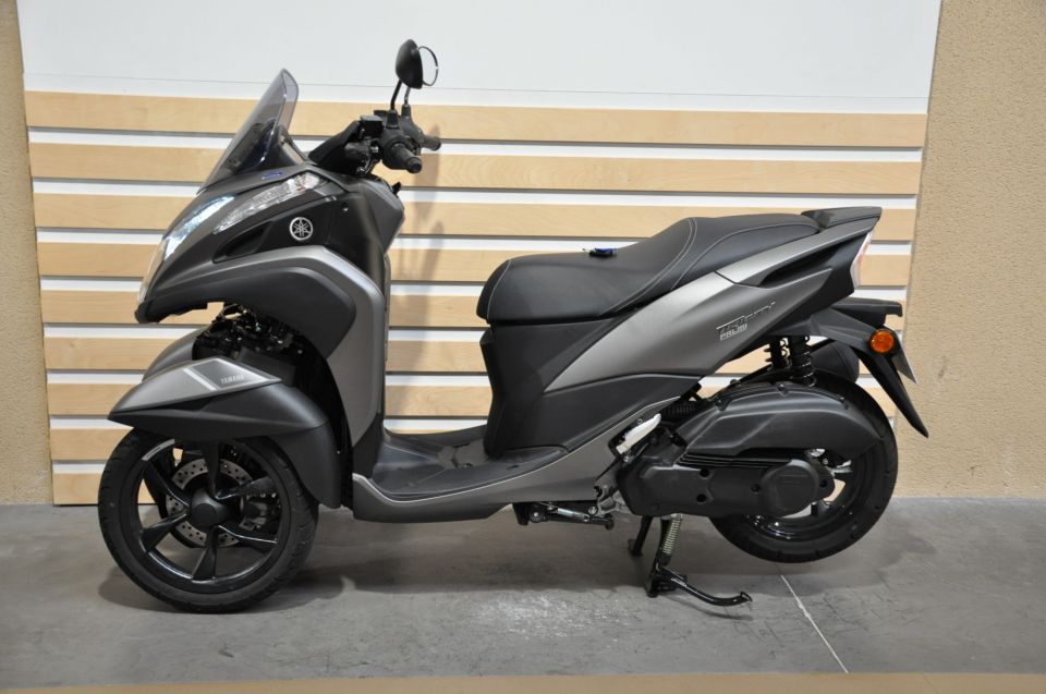 YAMAHA TRICITY 125 7