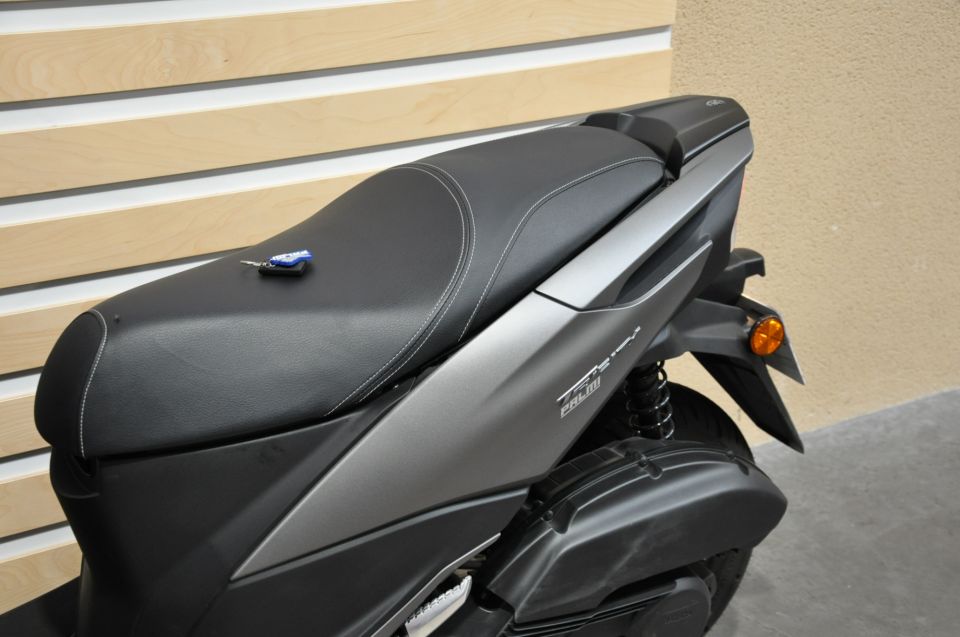 YAMAHA TRICITY 125 11