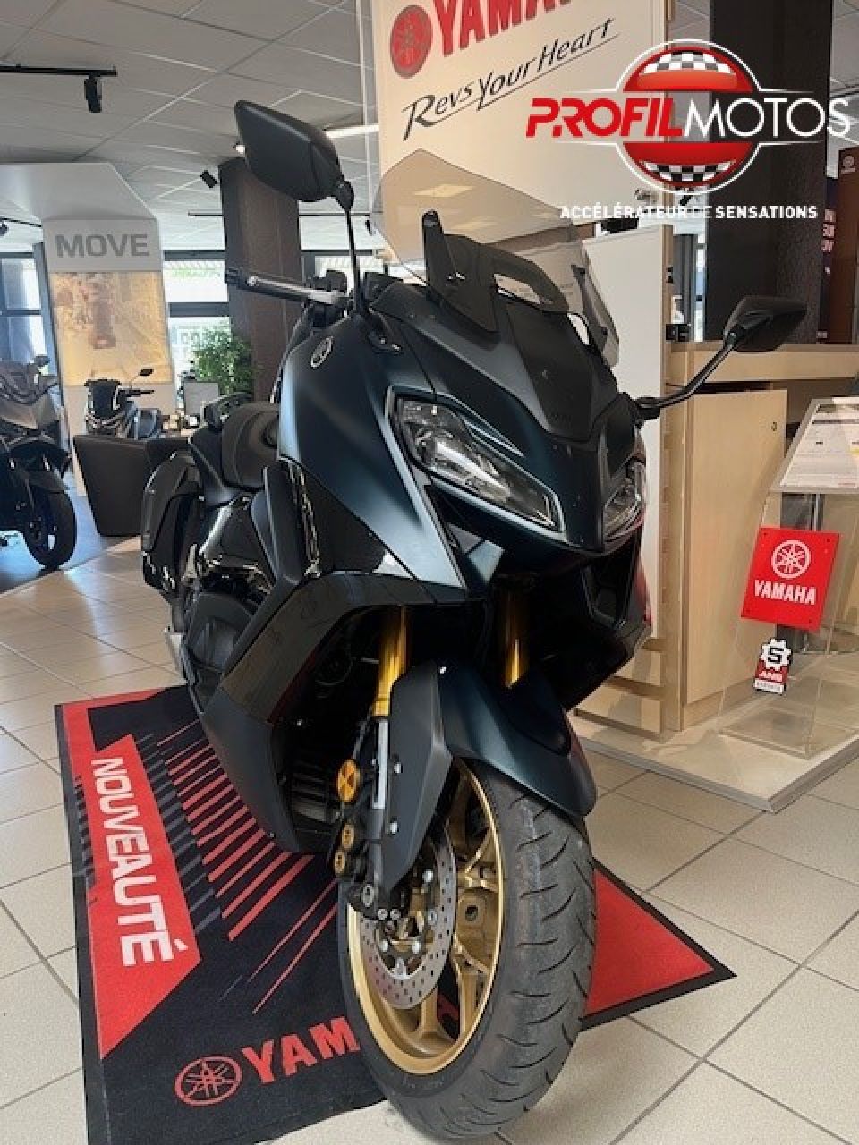 YAMAHA XP T-MAX 560 TECH MAX 1