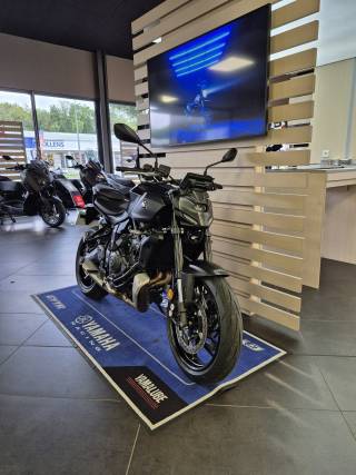 YAMAHA MT-07 Y-AMT - 2025