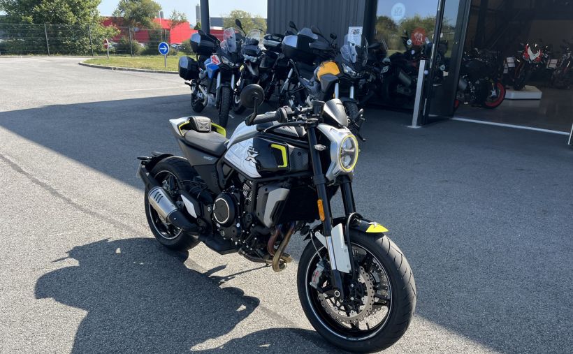 CF MOTO Cl 700-x sport 2