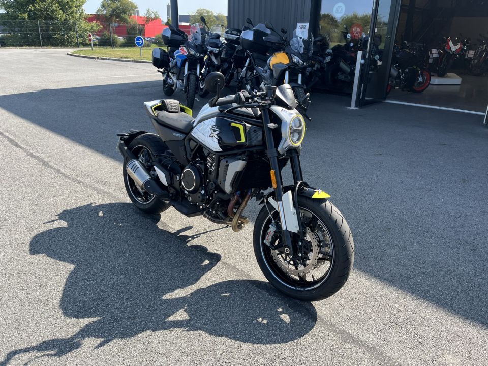 CF MOTO Cl 700-x sport 10