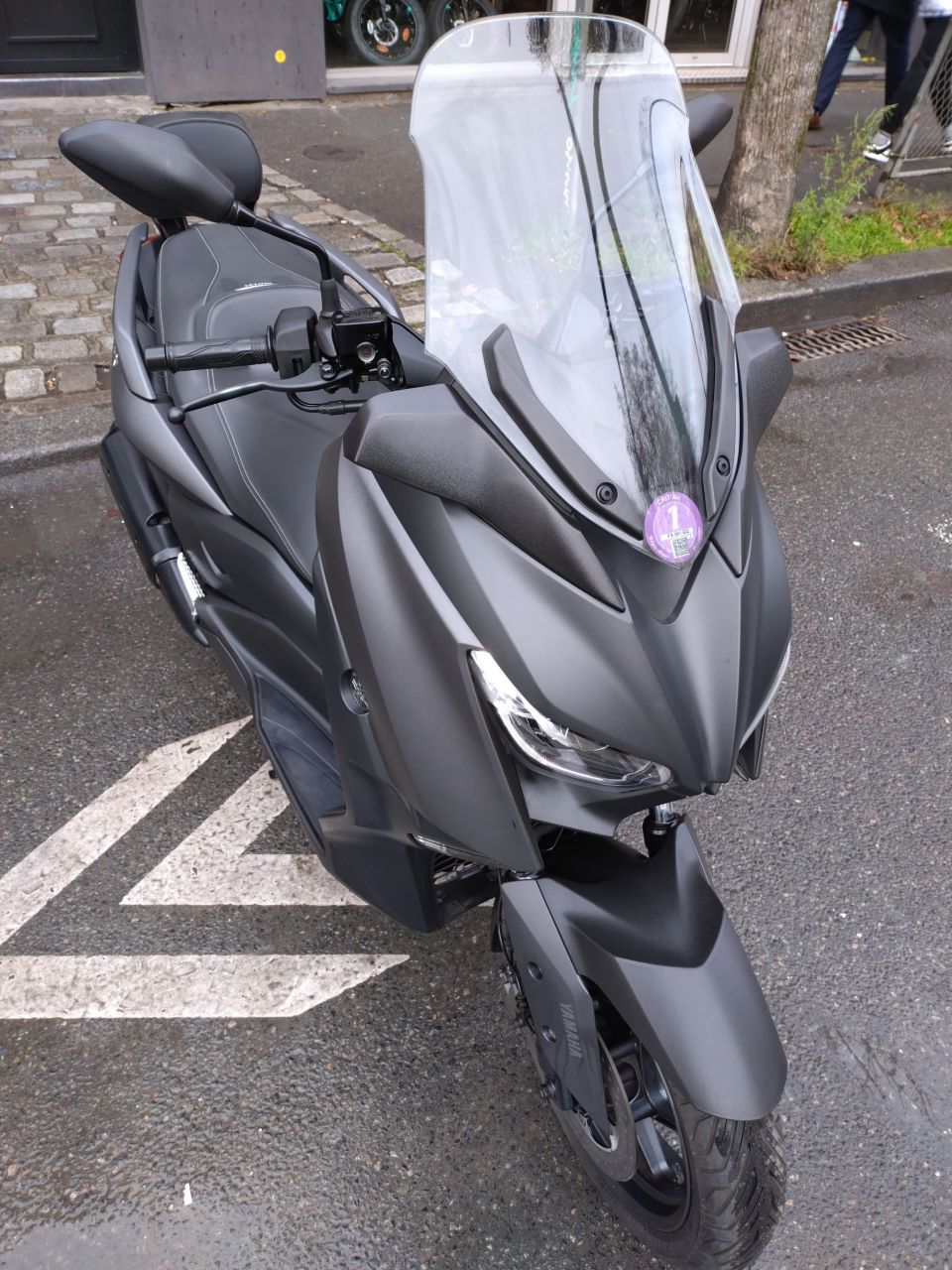 YAMAHA XMAX 300 1