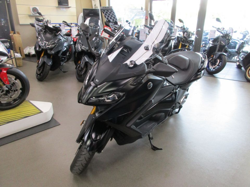 YAMAHA XP T-MAX 560 TECH MAX 1