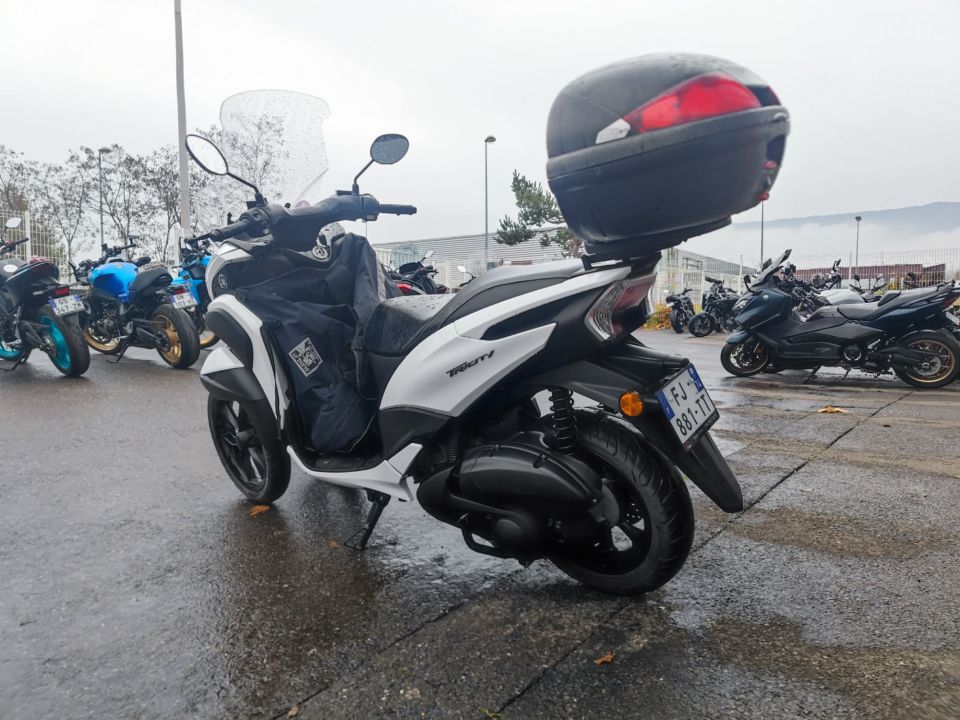 YAMAHA TRICITY 125 3