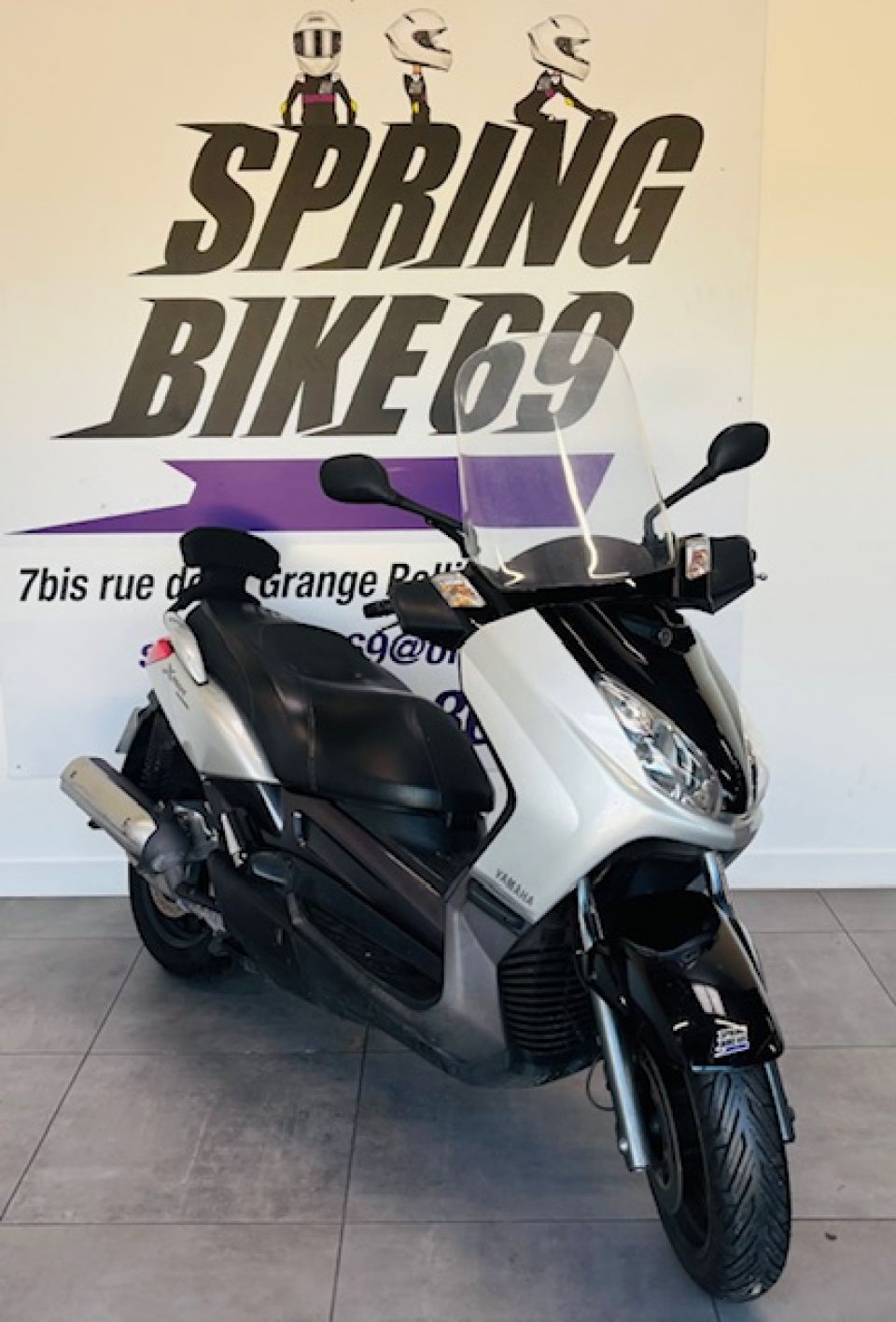 YAMAHA XMAX 125 6