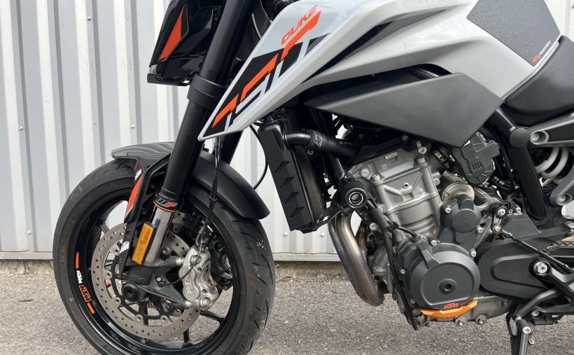 KTM 790 DUKE 30