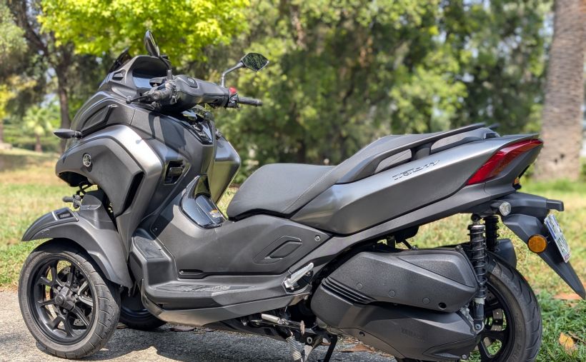 YAMAHA TRICITY 300 6
