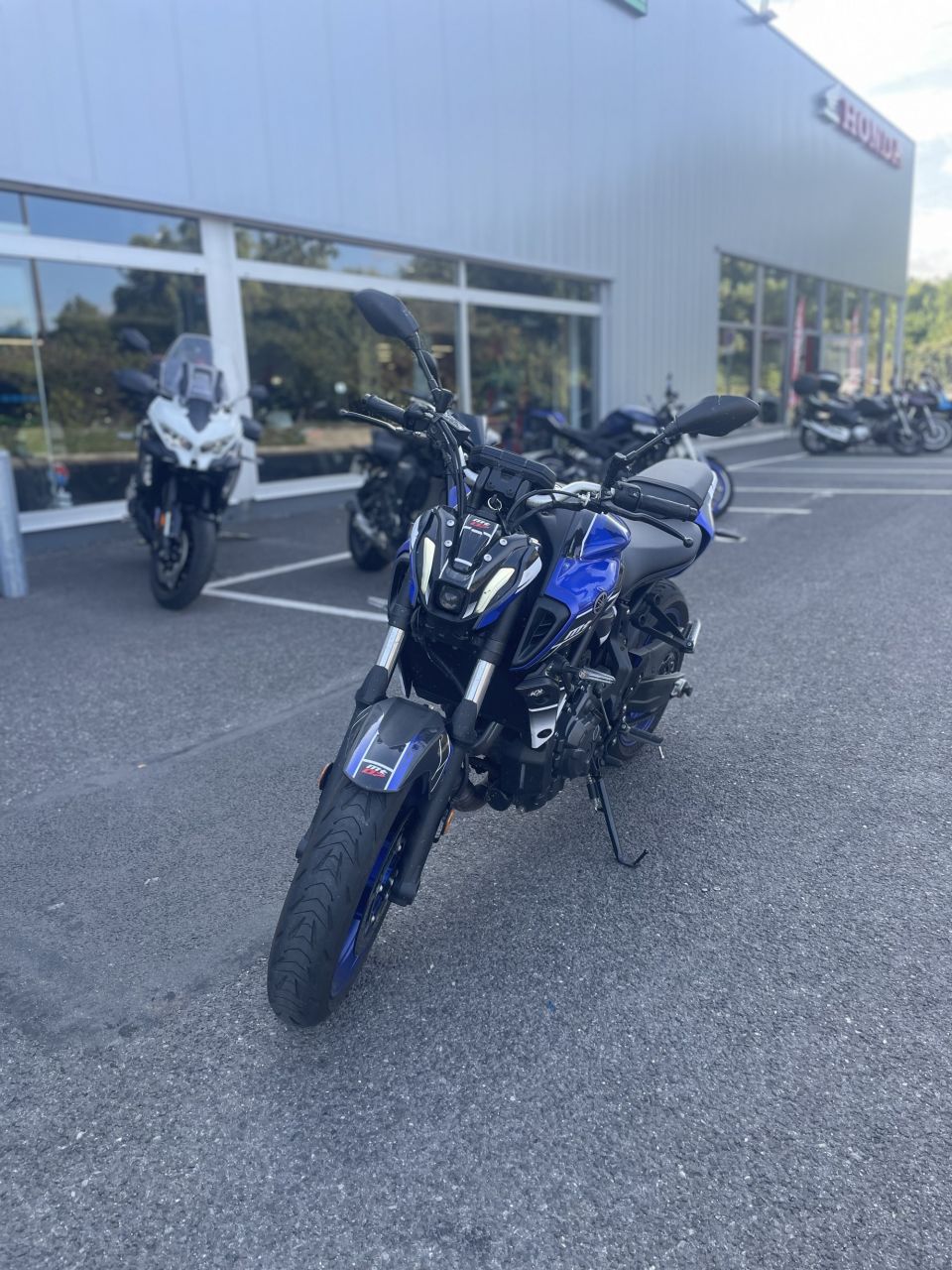 YAMAHA MT-07 6