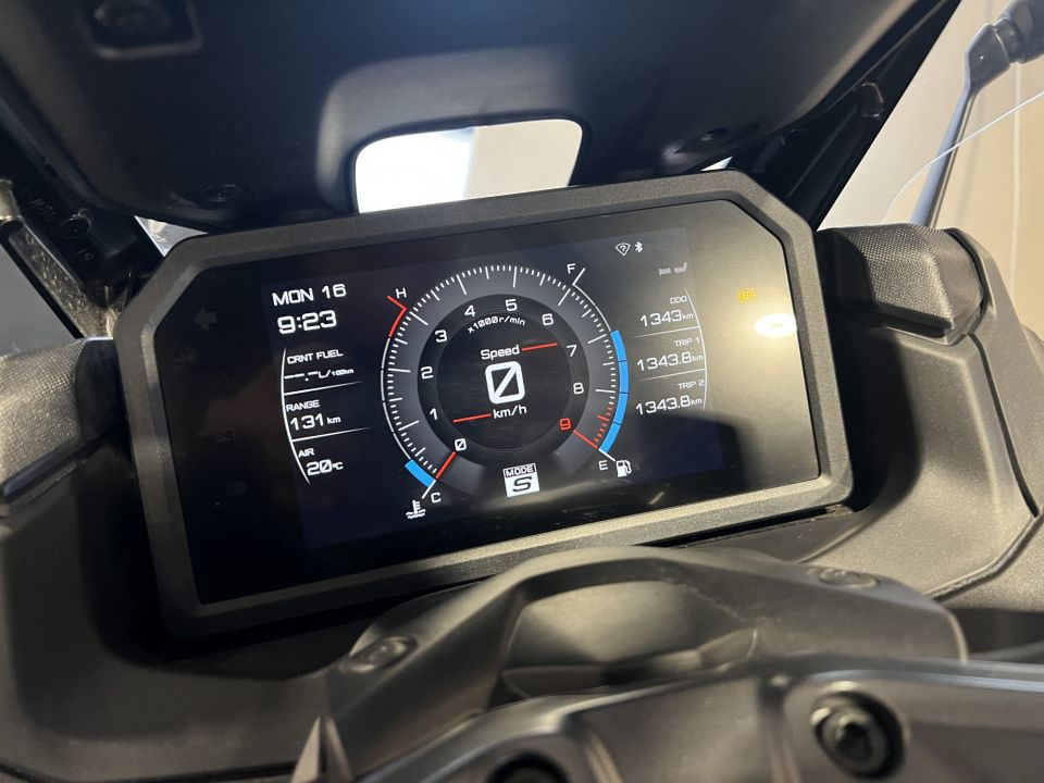 YAMAHA XP T-MAX 560 TECH MAX 12