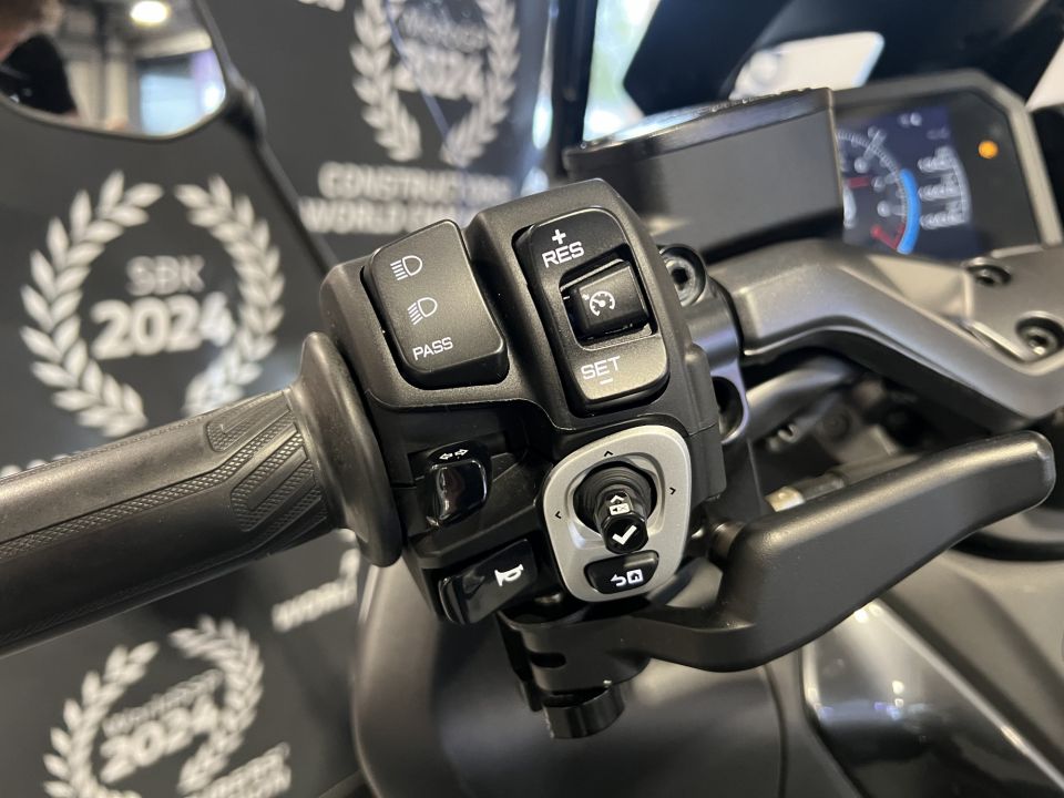 YAMAHA XP T-MAX 560 TECH MAX 20