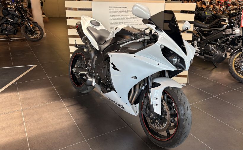 YAMAHA YZF 1000 R1 CROSS PLANE 0