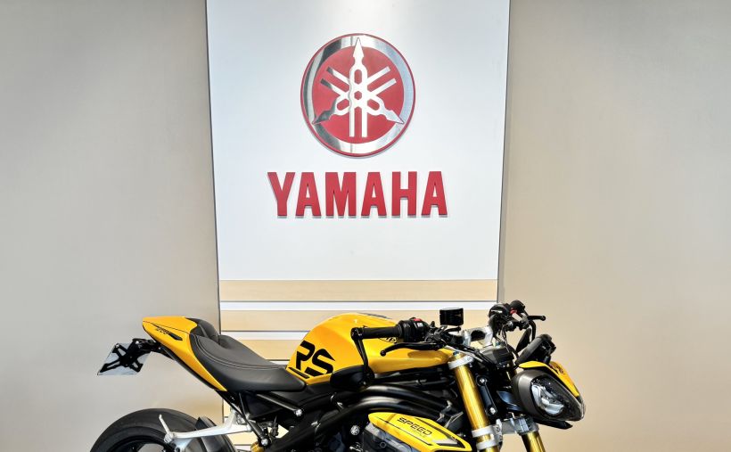TRIUMPH SPEED TRIPLE 1200 RS 0