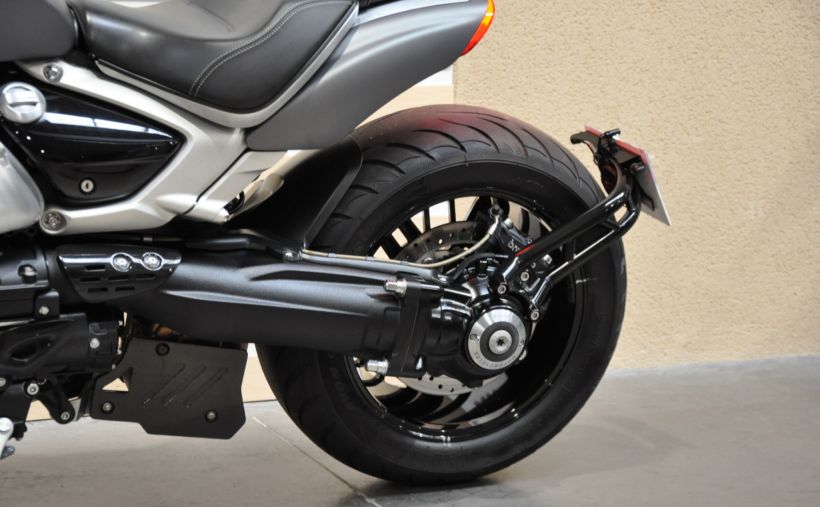 TRIUMPH ROCKET 3 R 10