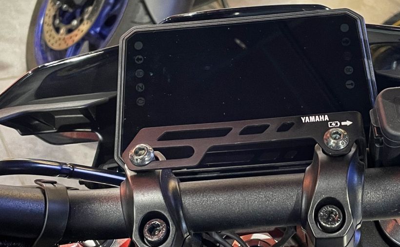 YAMAHA MT-09 7
