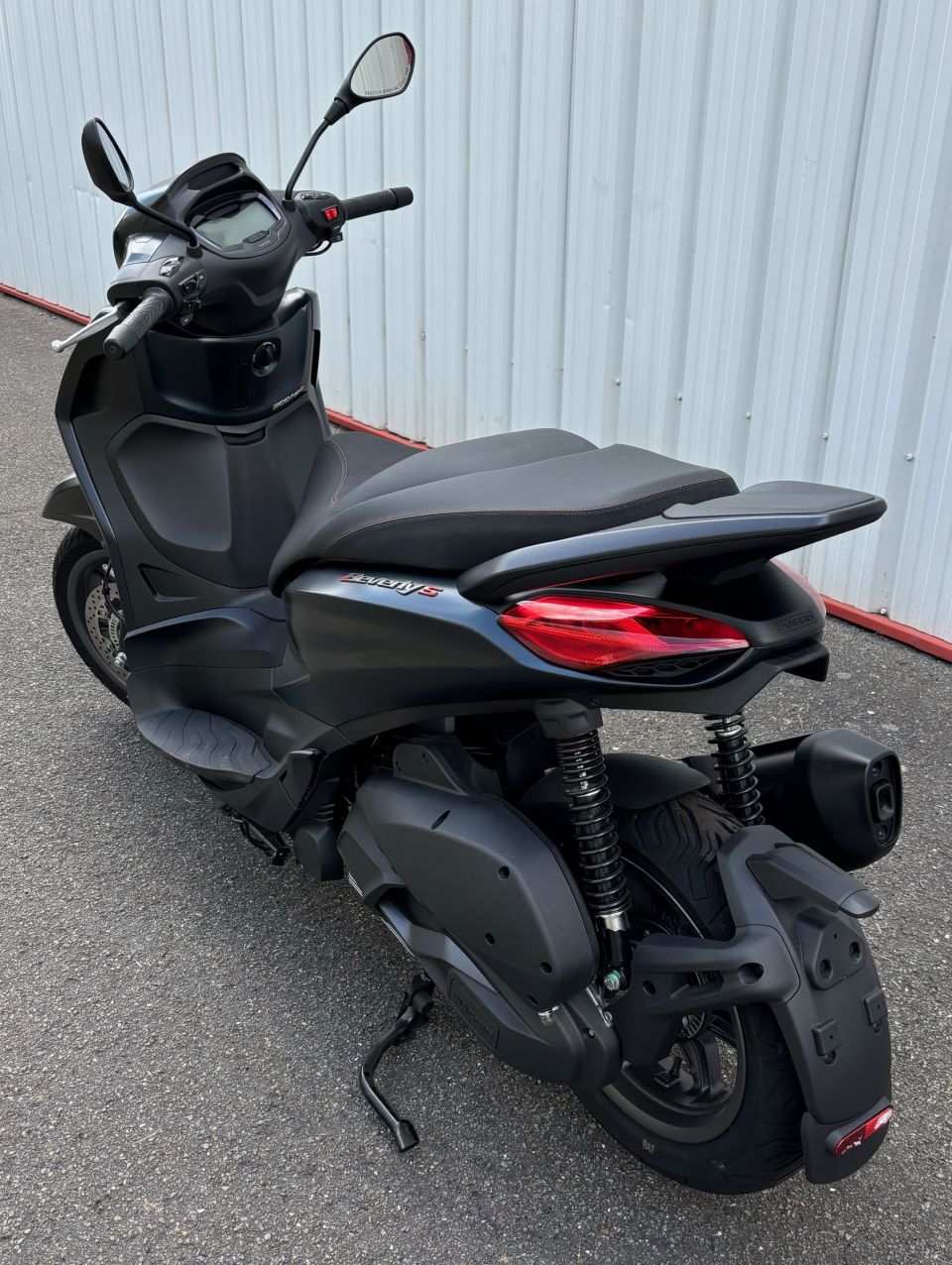PIAGGIO BEVERLY S 300 21