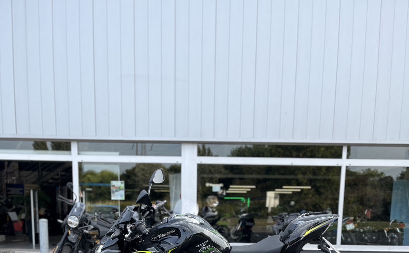 KAWASAKI Z 900 1