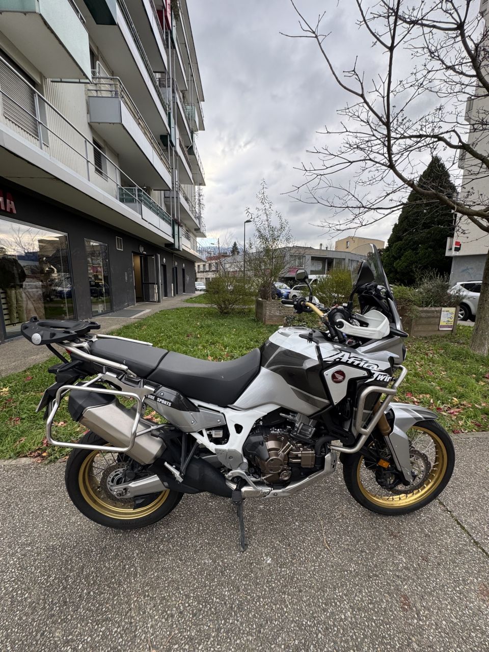 HONDA AFRICA TWIN CRF1000 ADVENTURE SPORT 1