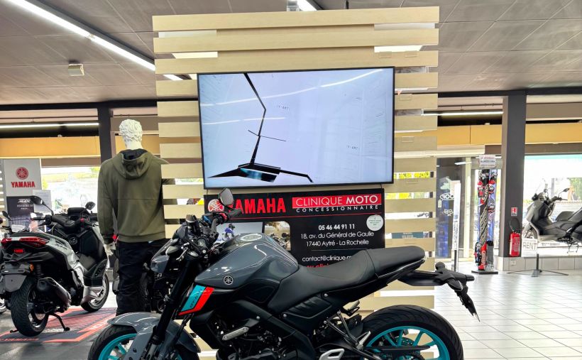 YAMAHA MT-125 2