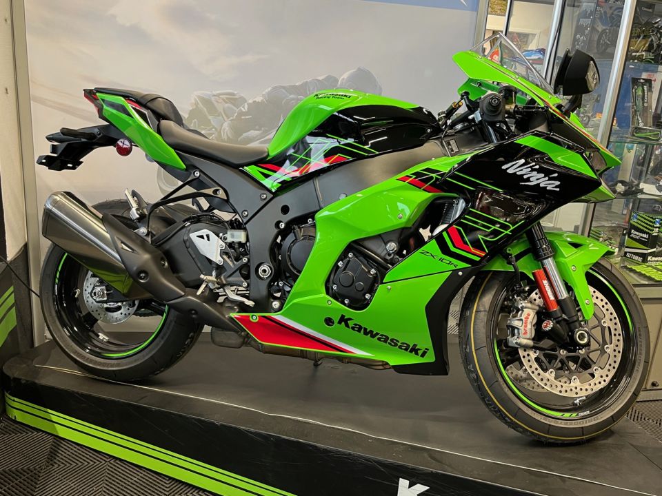 KAWASAKI ZX-10R 48