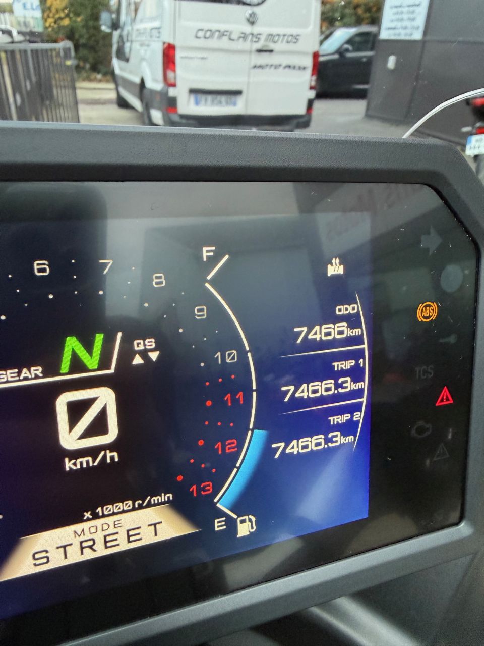 YAMAHA NIKEN 850 GT 5