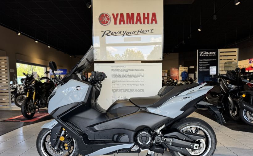YAMAHA XP T-MAX 560 TECH MAX 2