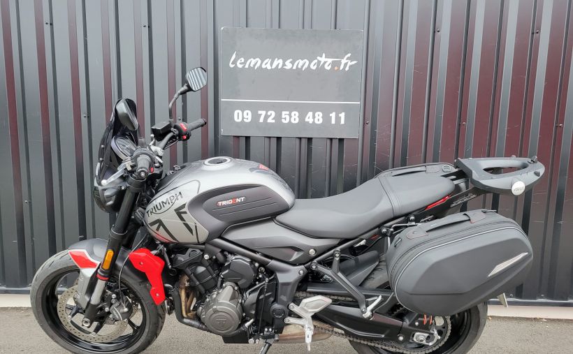 TRIUMPH TRIDENT 660 25