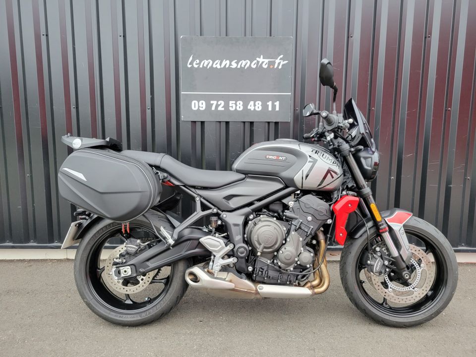 TRIUMPH TRIDENT 660 0