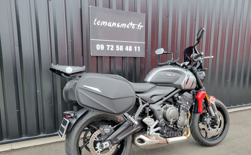 TRIUMPH TRIDENT 660 5