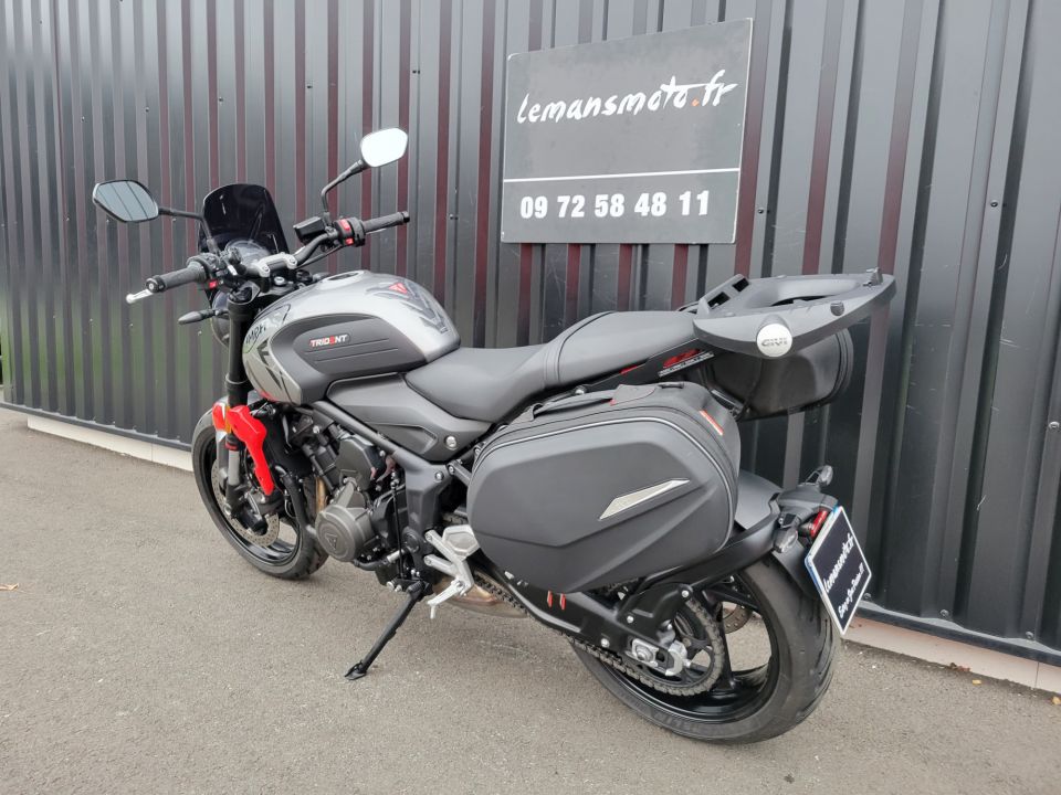 TRIUMPH TRIDENT 660 15