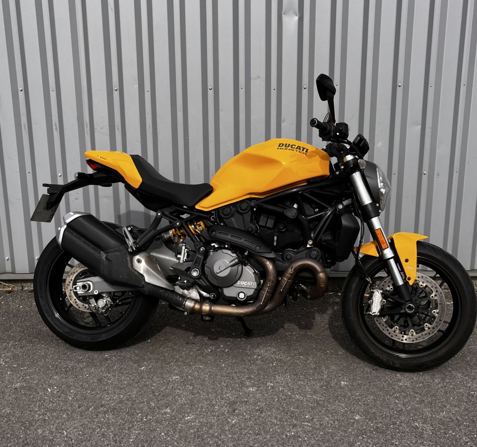 DUCATI MONSTER 821 0