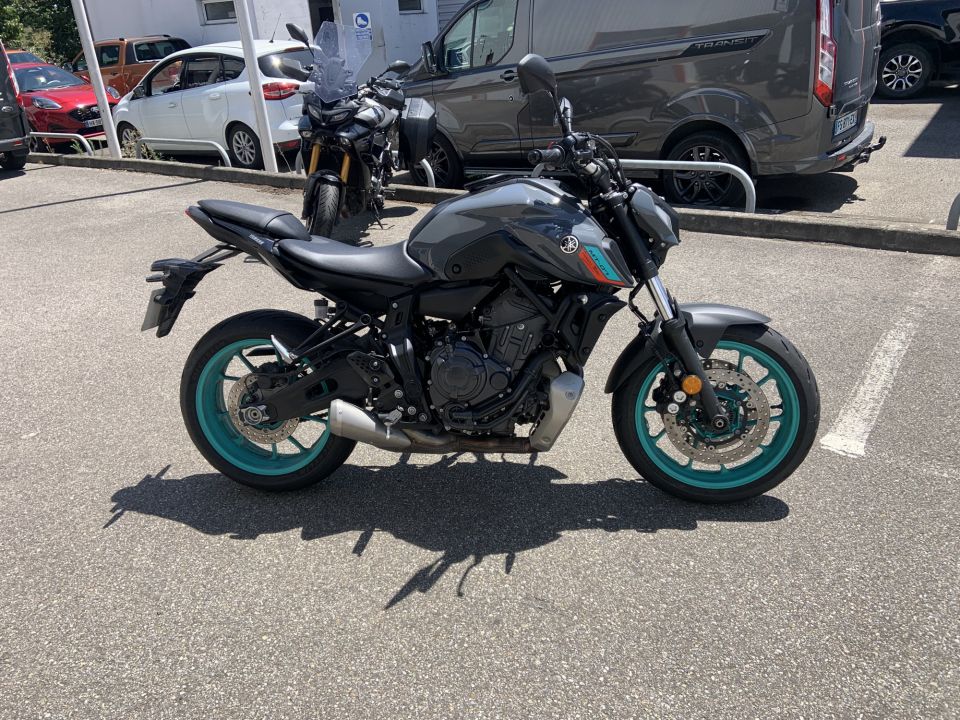 YAMAHA MT-07 (47.5CV) 3