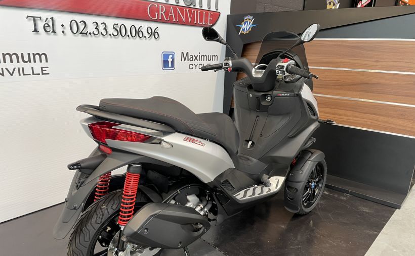 PIAGGIO MP3 300 HPE SPORT ABS ASR 3