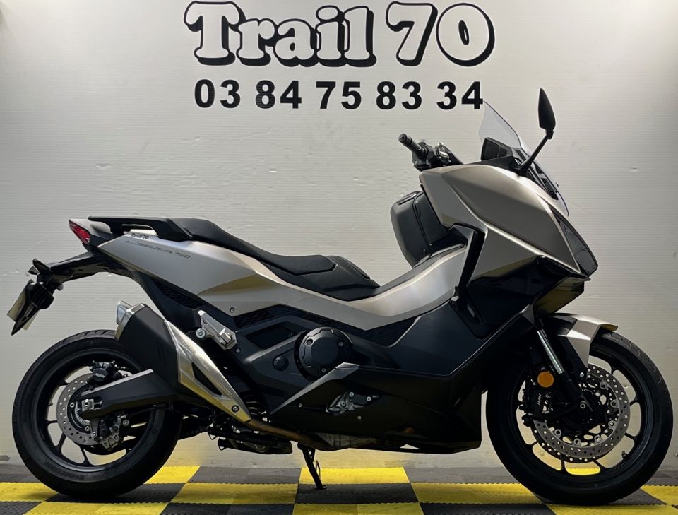 HONDA NSS FORZA 750 0