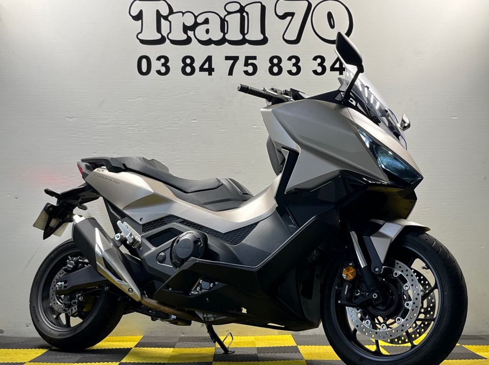 HONDA NSS FORZA 750 6