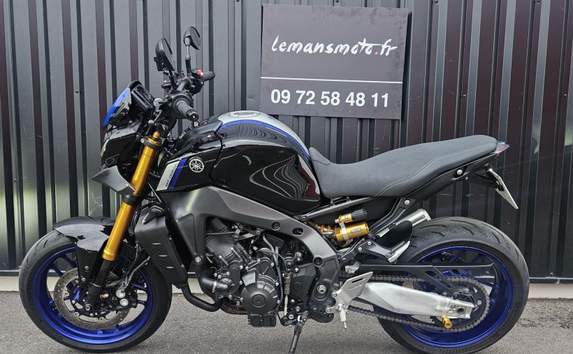 YAMAHA MT-09 SP 15