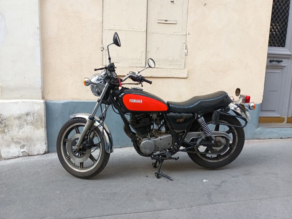 YAMAHA SR 400 2