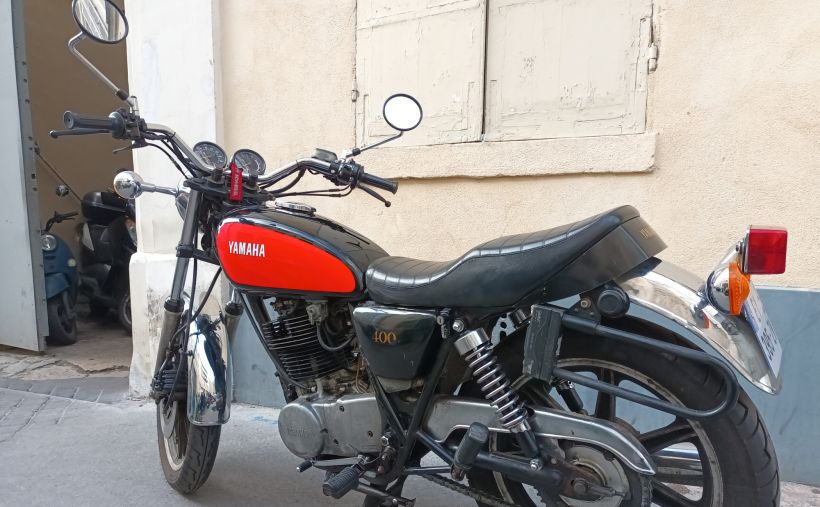 YAMAHA SR 400 3