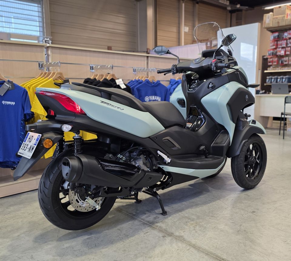 YAMAHA TRICITY 300 2