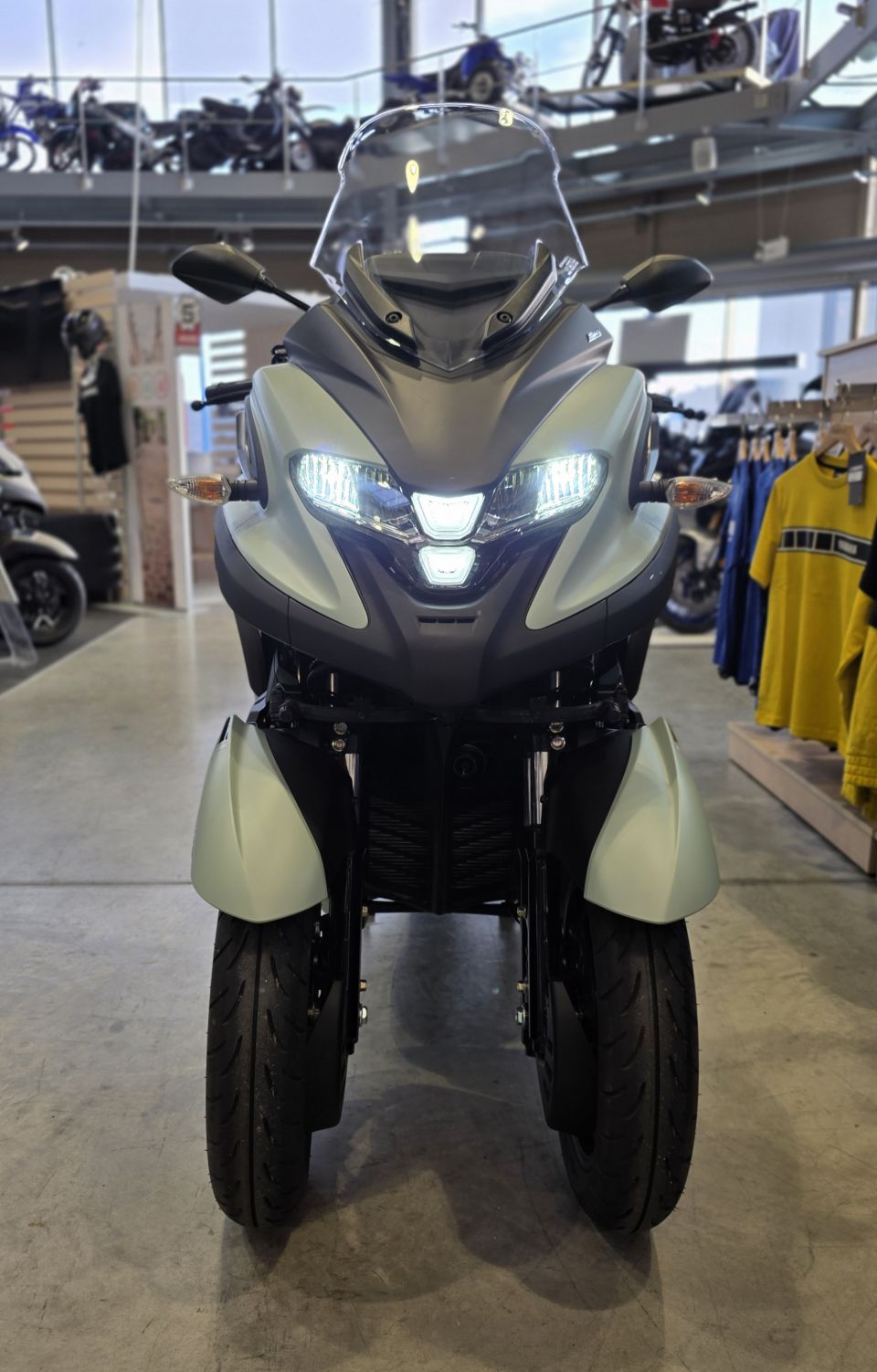 YAMAHA TRICITY 300 3