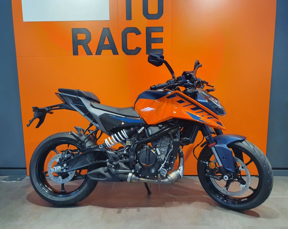 KTM 125 DUKE 0