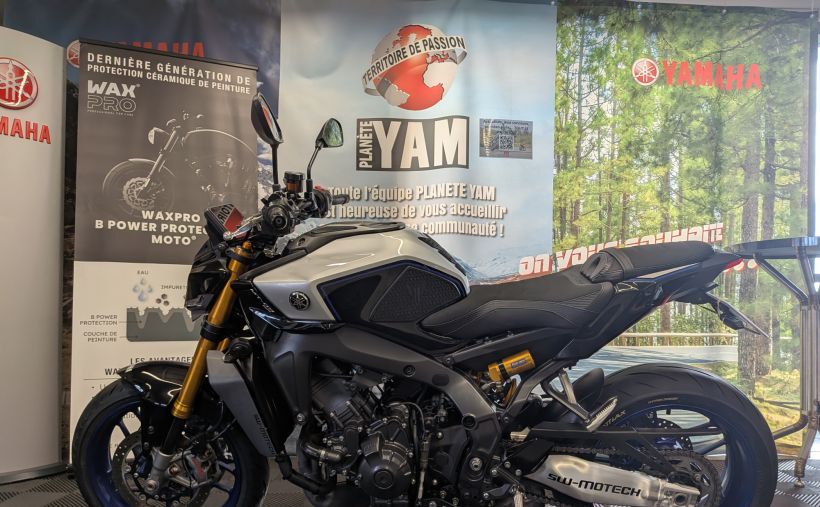 YAMAHA MT-09 SP 5
